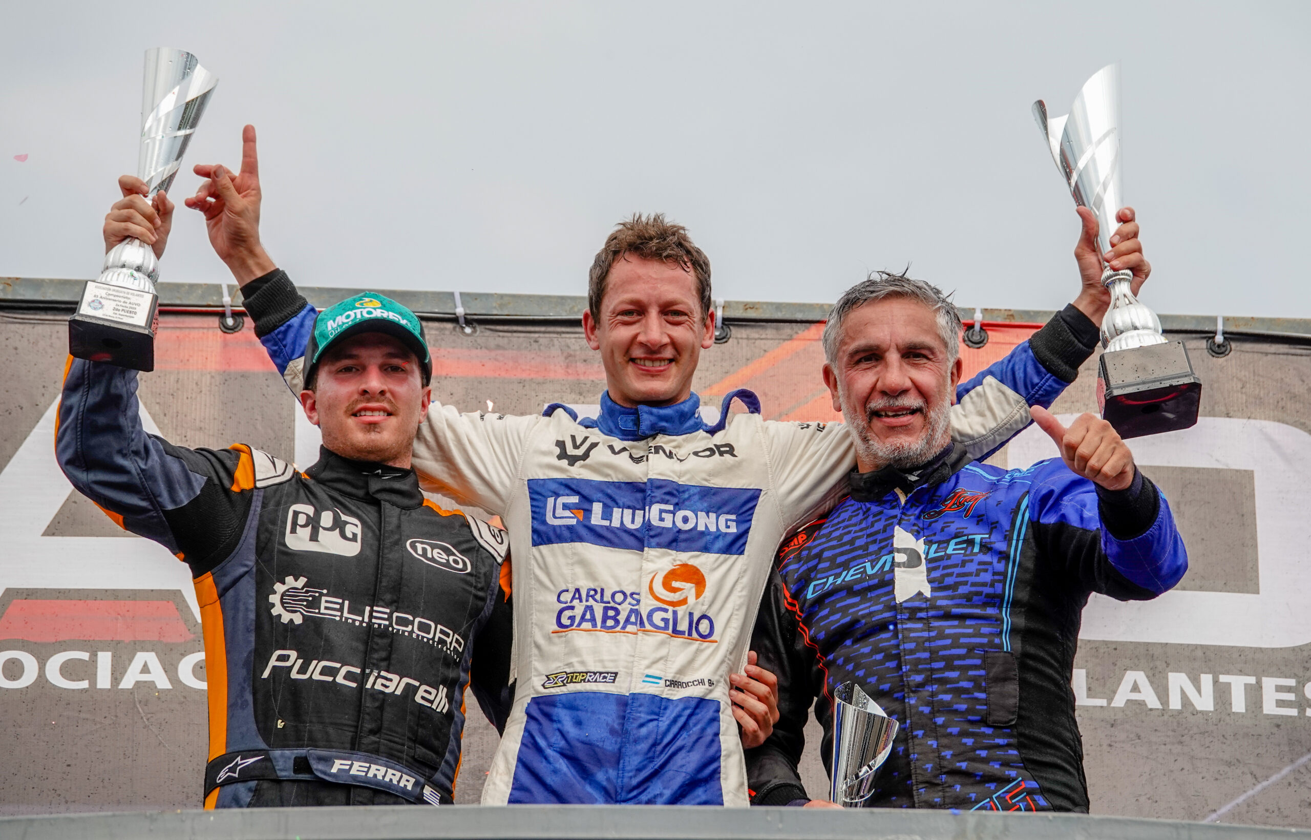 DOMINGO HÚMEDO CON UN NUEVO GANADOR